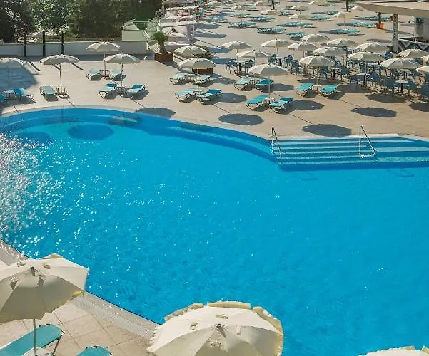 Astoria Hotel All Inclusive- Private Beach & Beach Club