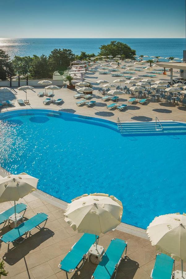 Astoria Inclusive- Private & Club