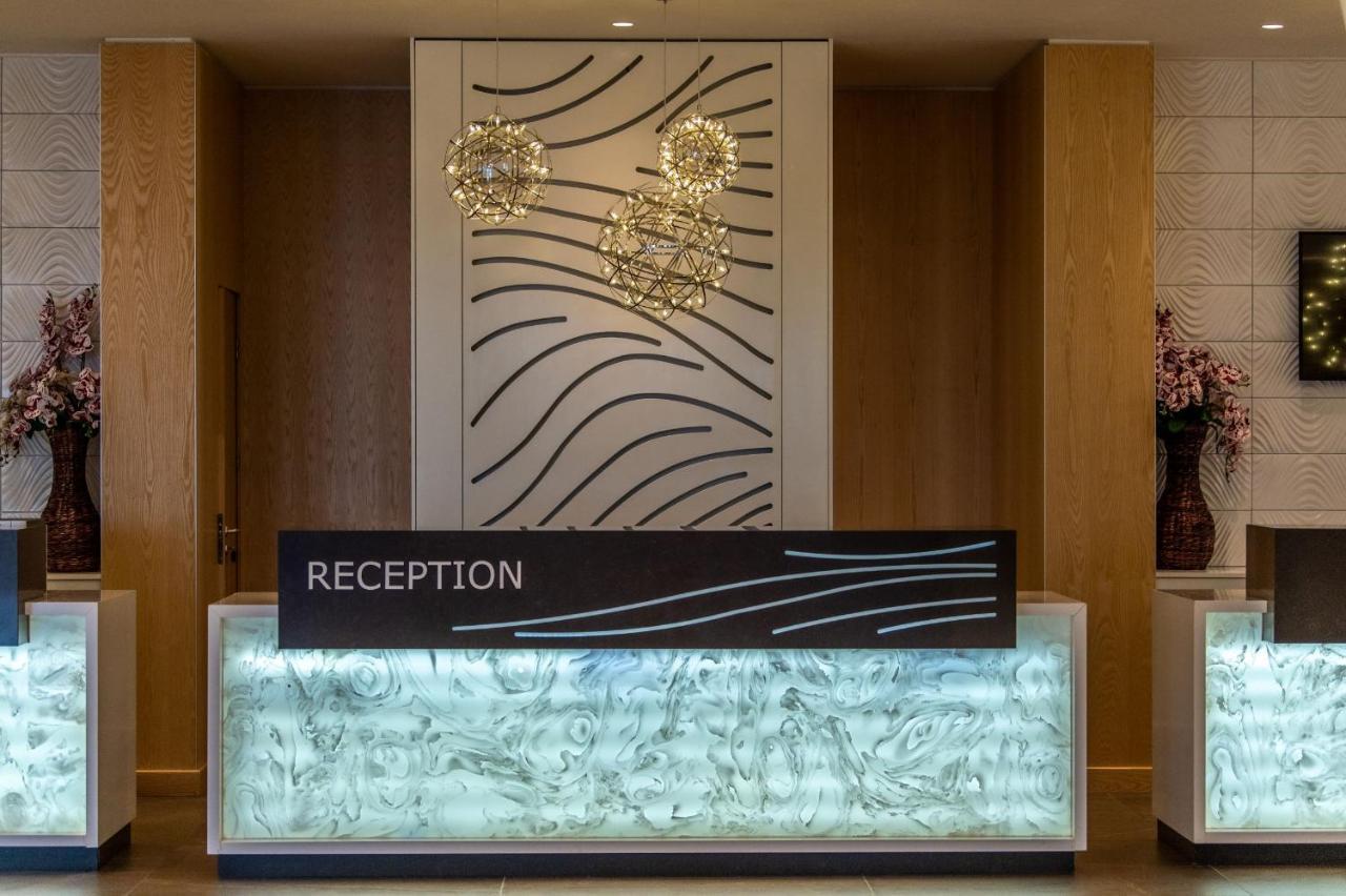 Hotel Astoria Inclusive- Private & Club