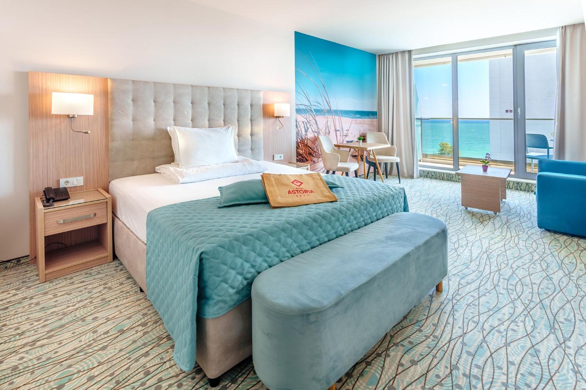 Hotel Astoria Inclusive- Private & Club 4*